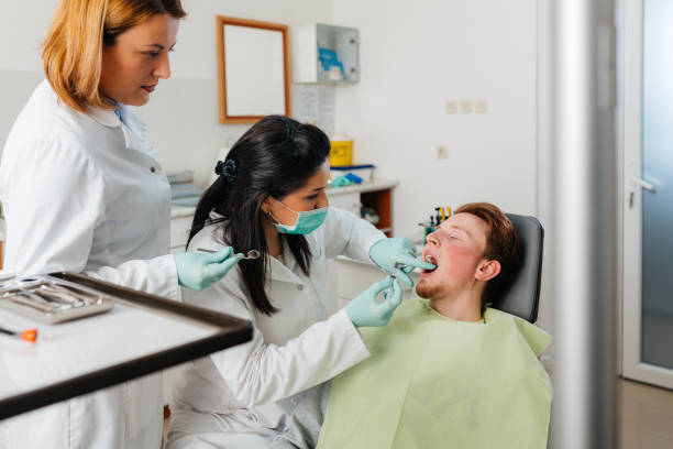 Best Emergency Tooth Extraction in Burr Ridge, IL